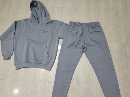 GREY SWEATSUIT