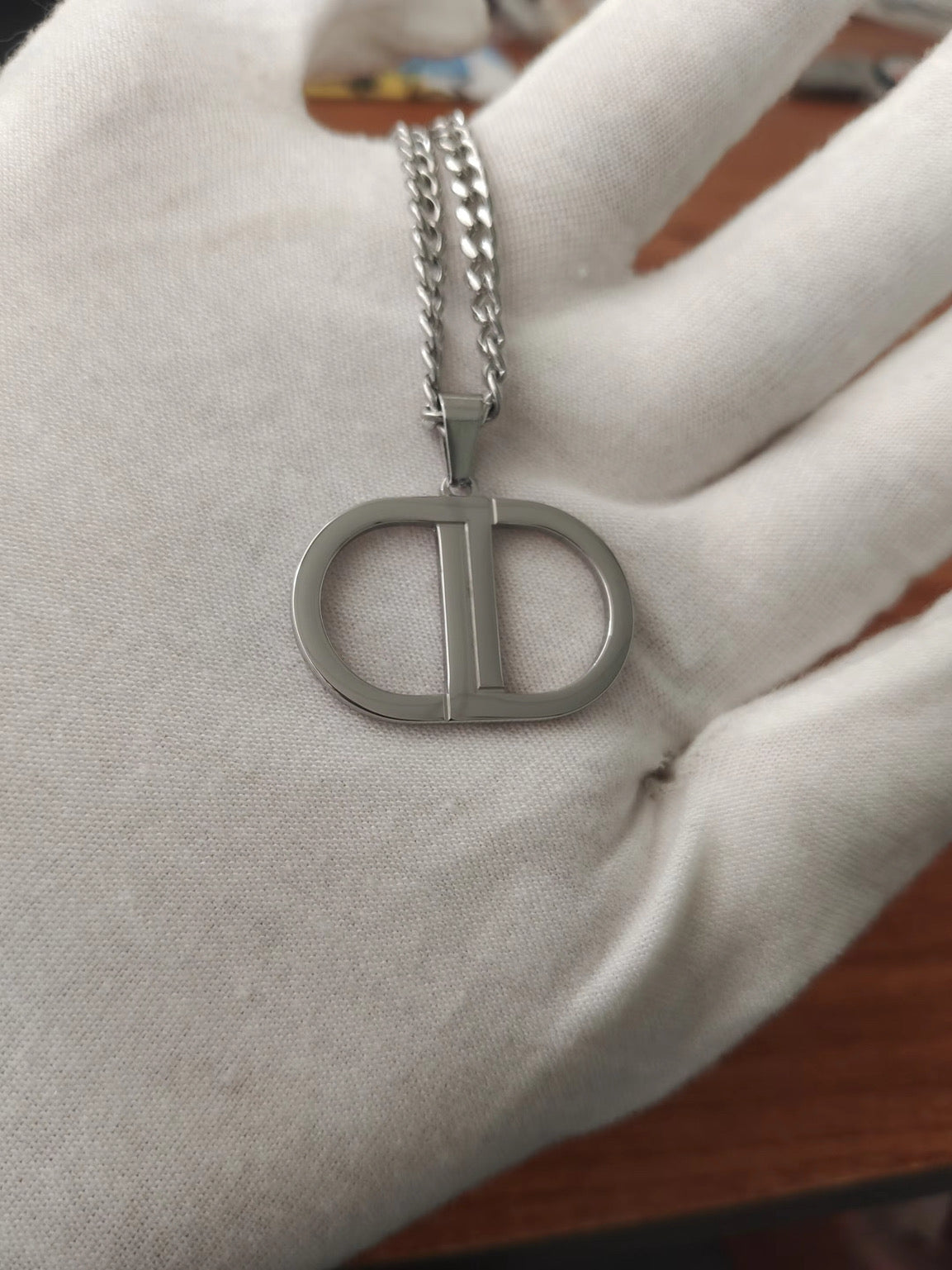 DD Pendant