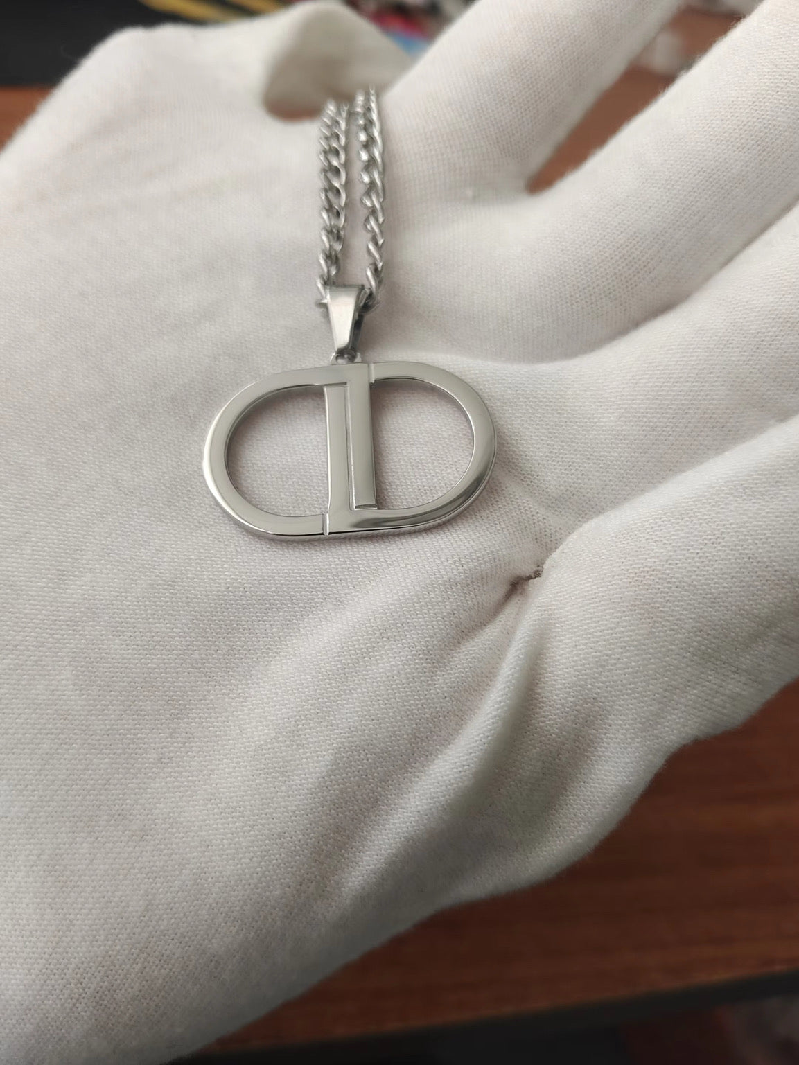 DD Pendant